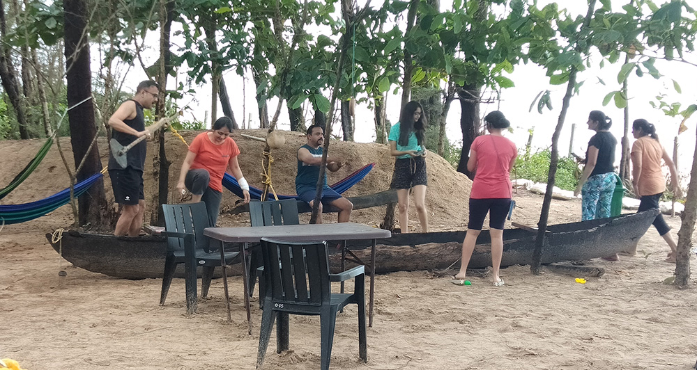Family Beach - OmBodhi Retreat
